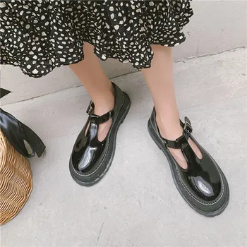 Lille læder sko kvindelige Britiske 2020 spring nye Mori girl Japansk vilde sort retro sko ord spænde